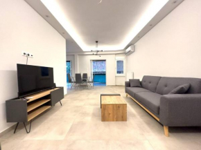 2-Bed Gem in Serene Locale